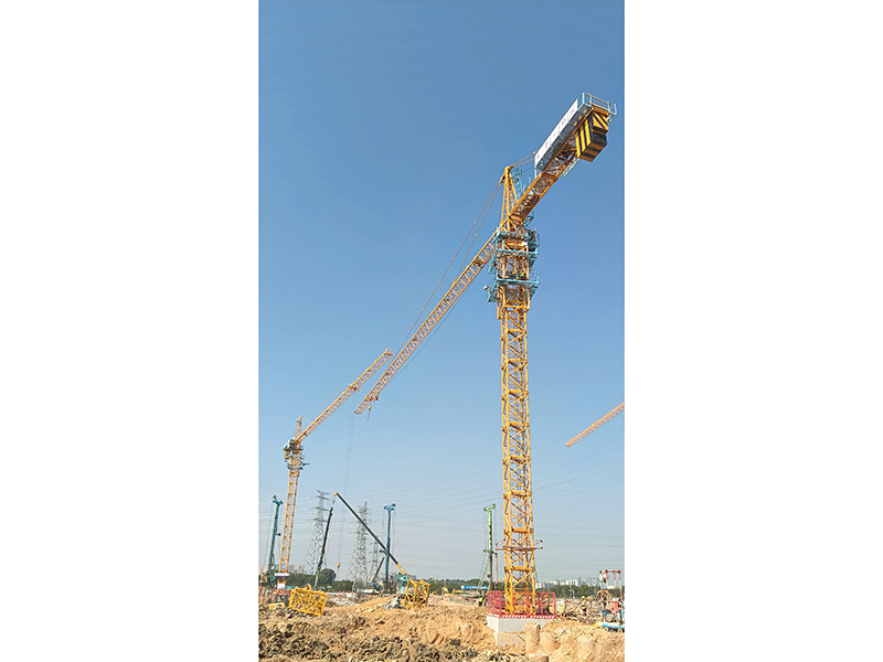 塔式起重机