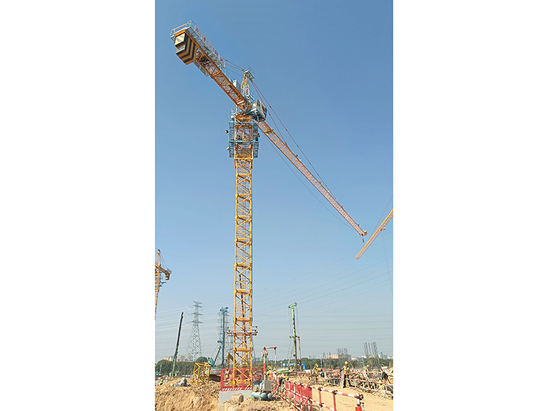 塔式起重机