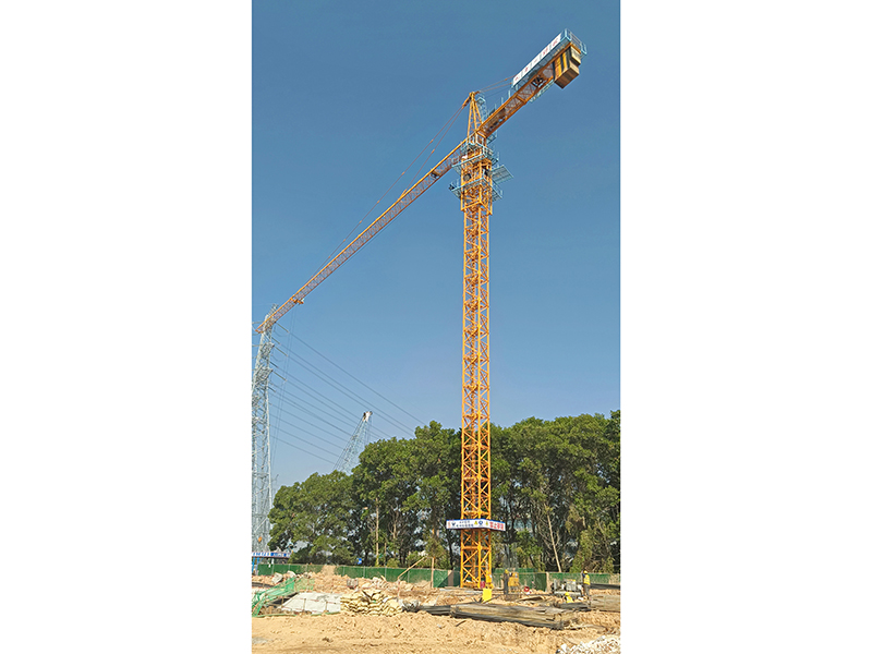 塔式起重机