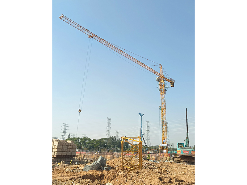 塔式起重机